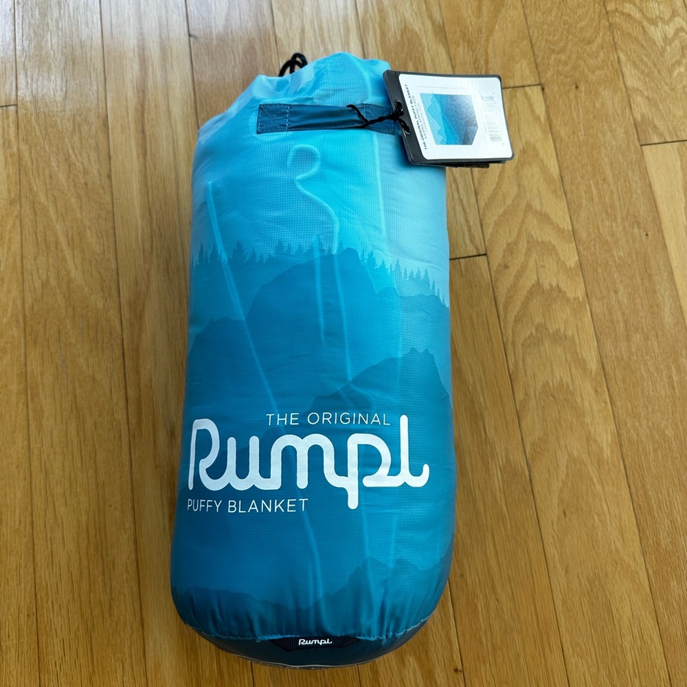 Rumpl original puffy recycled blanket new with tags